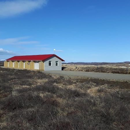 Hjartarstathir Guesthouse Eidar Bagian luar foto