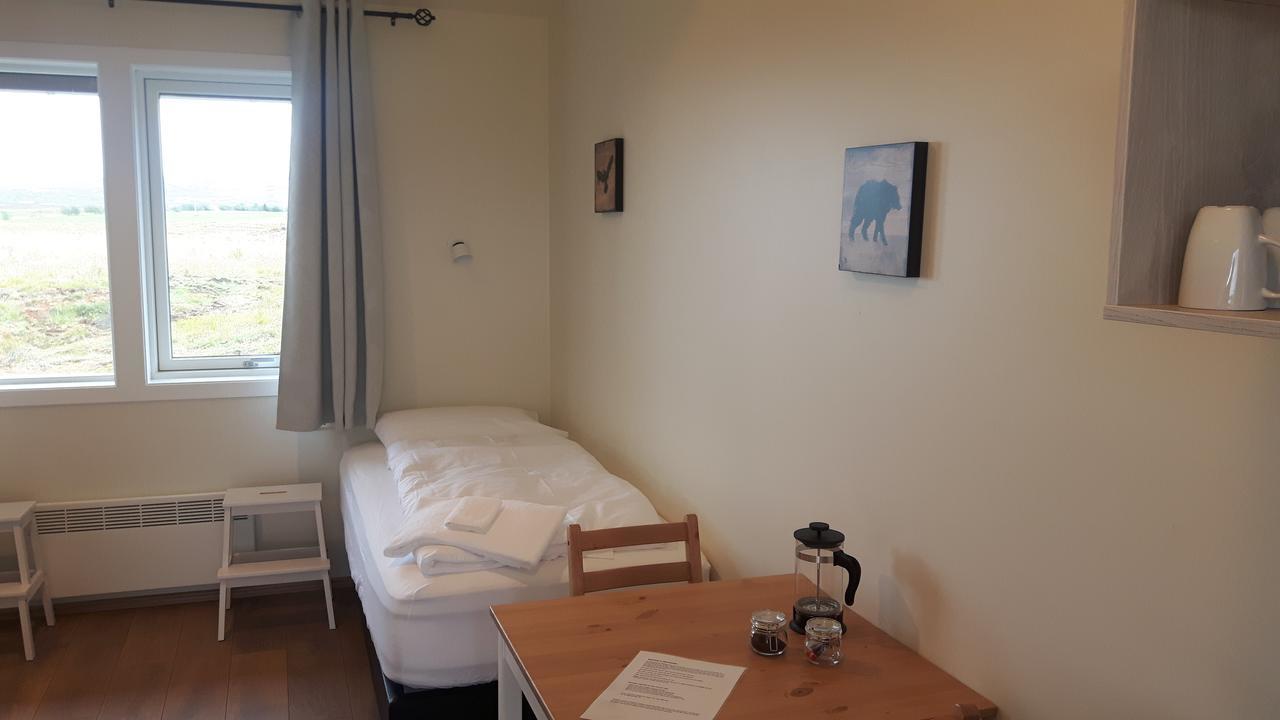 Hjartarstathir Guesthouse Eidar Bagian luar foto